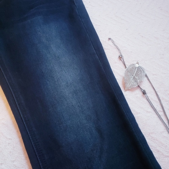 Liverpool Bootcut Jeans - Picture 2 of 6